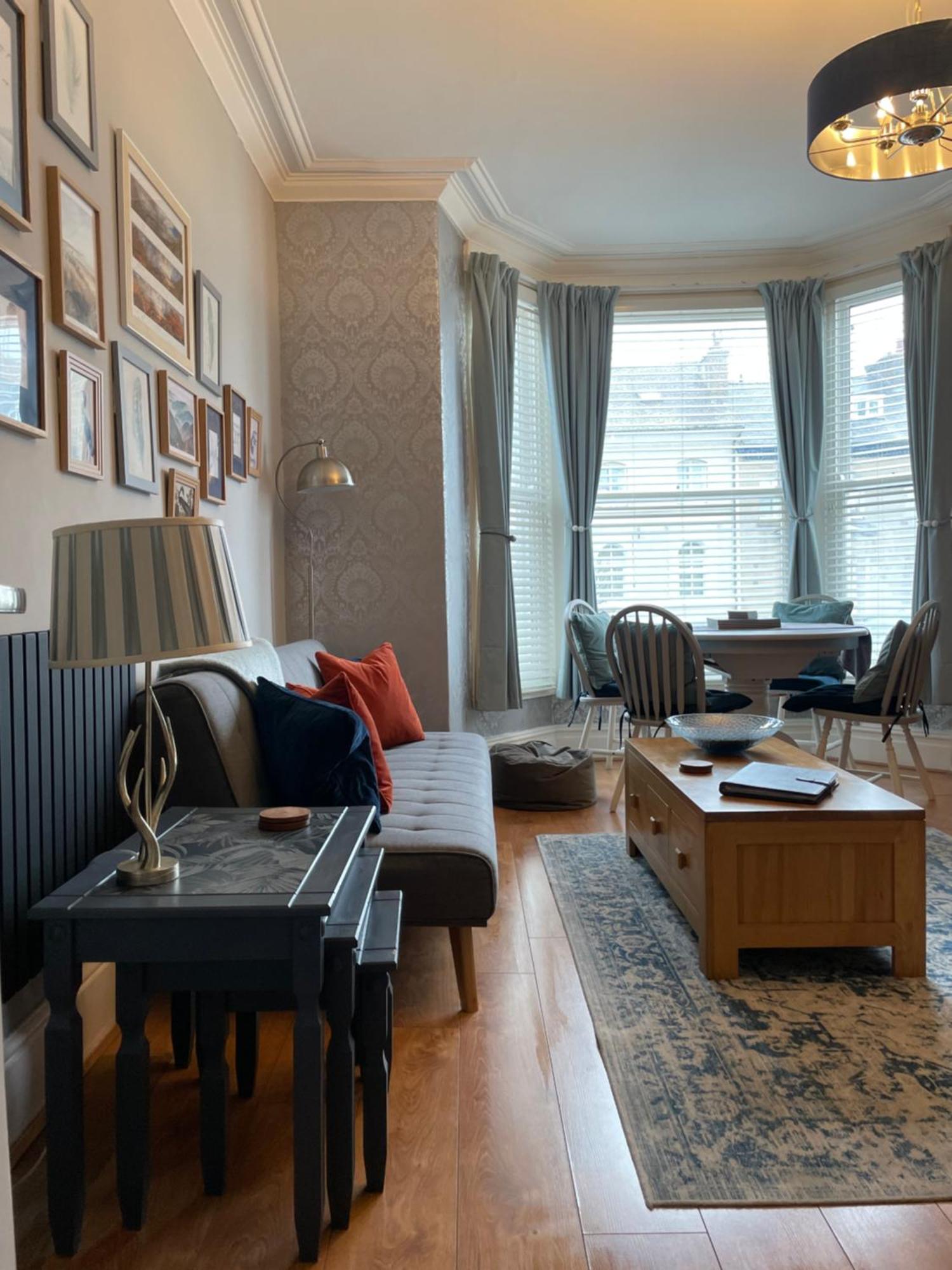 Beautiful First Floor - 4 Orme Rise, Апартаменты *